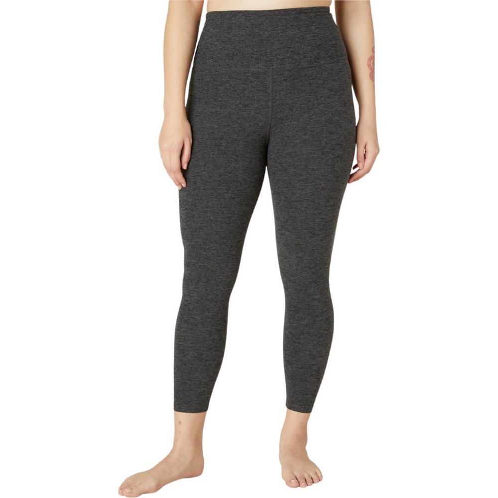 New With Tags; Beyond Yoga "Spacedye Walk and Talk High Waisted Capri Legging"